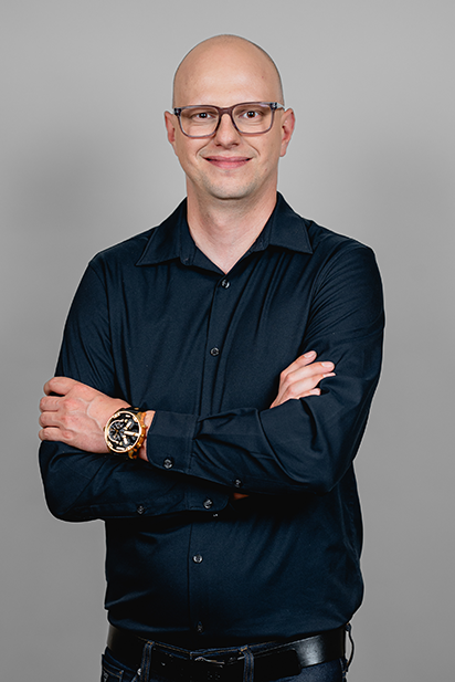 <p>Michaël<strong> Mathieu</strong></p>
